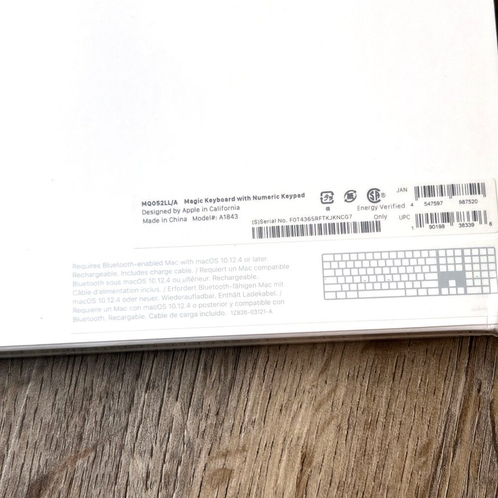Apple Magic Keyboard with Numeric Keypad - Picture 3 of 4